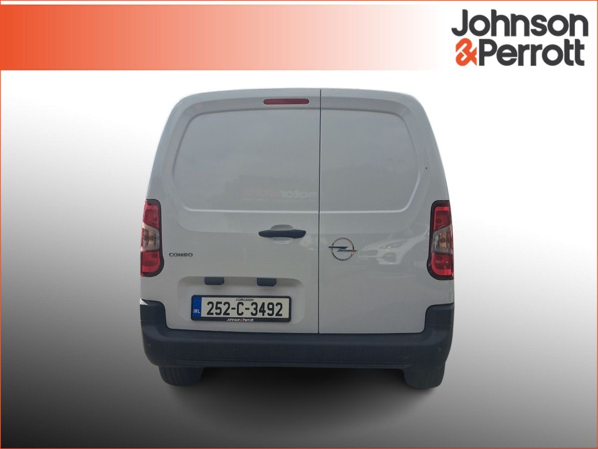 Opel Combo Komfort 2300 L2H1 1.5 (100PS)
