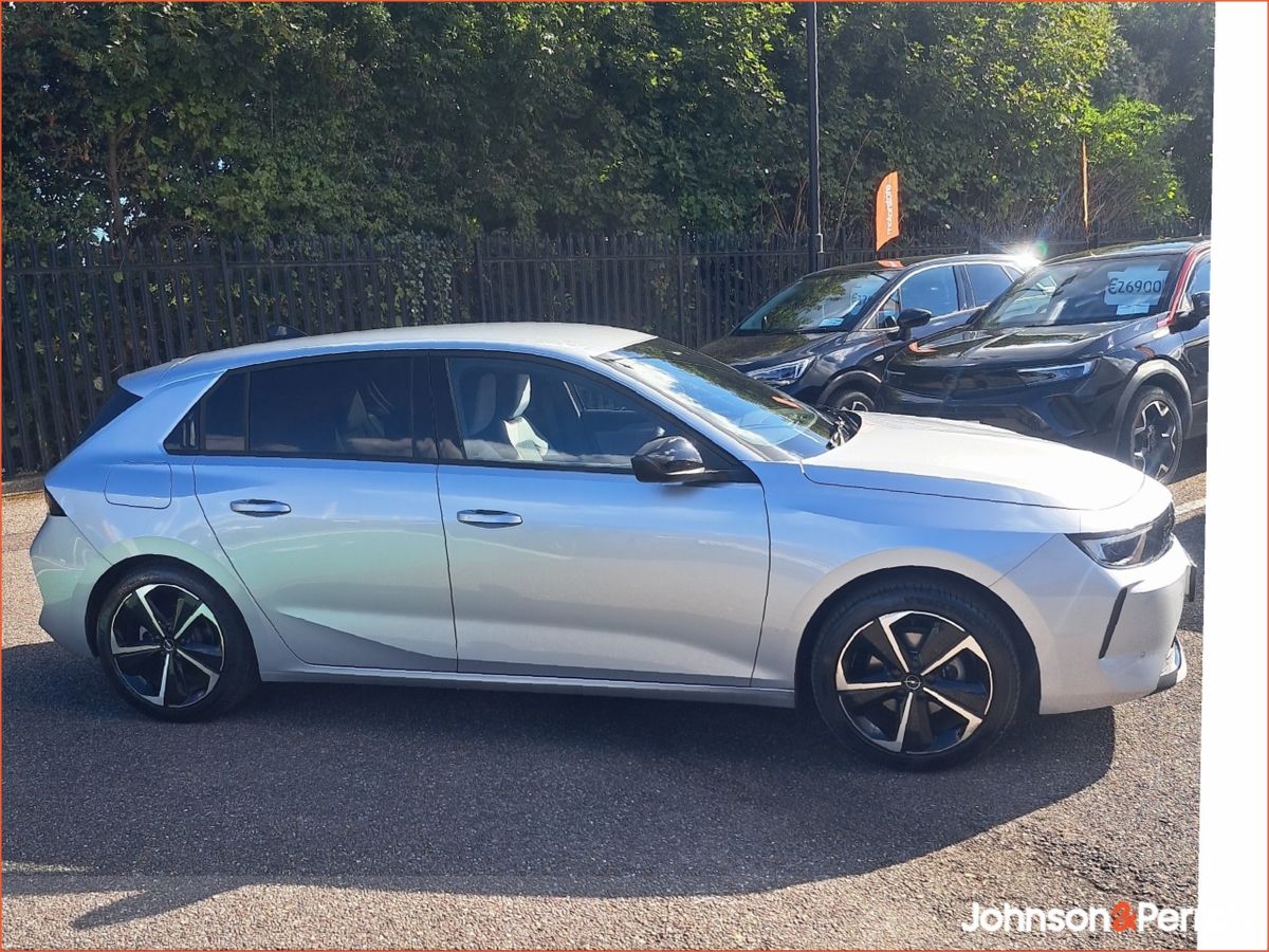 Opel Astra Elegance 1.2 130hp 6-speed manual MY25