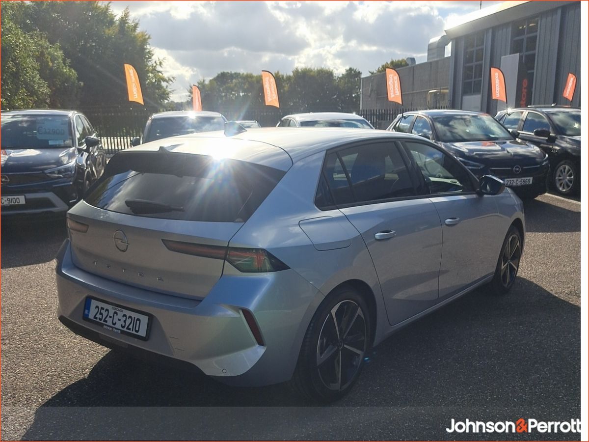 Opel Astra Elegance 1.2 130hp 6-speed manual MY25