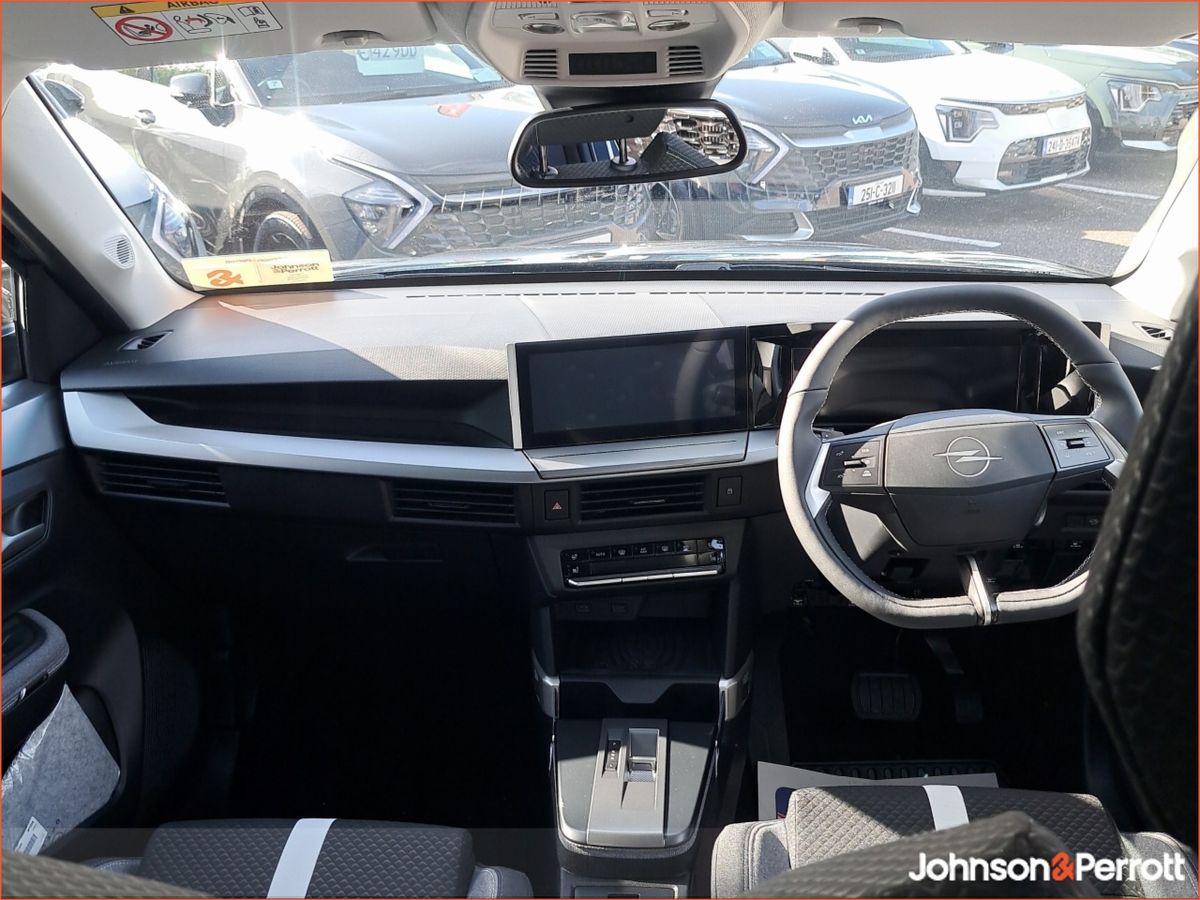 Opel Frontera Hybrid 1.2 GS 136HP