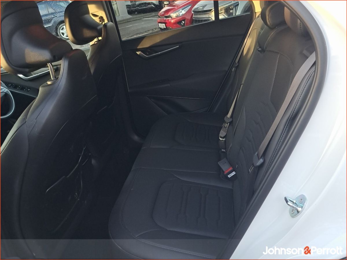 Kia Niro Niro K3 HEV 3.9% APR Available!