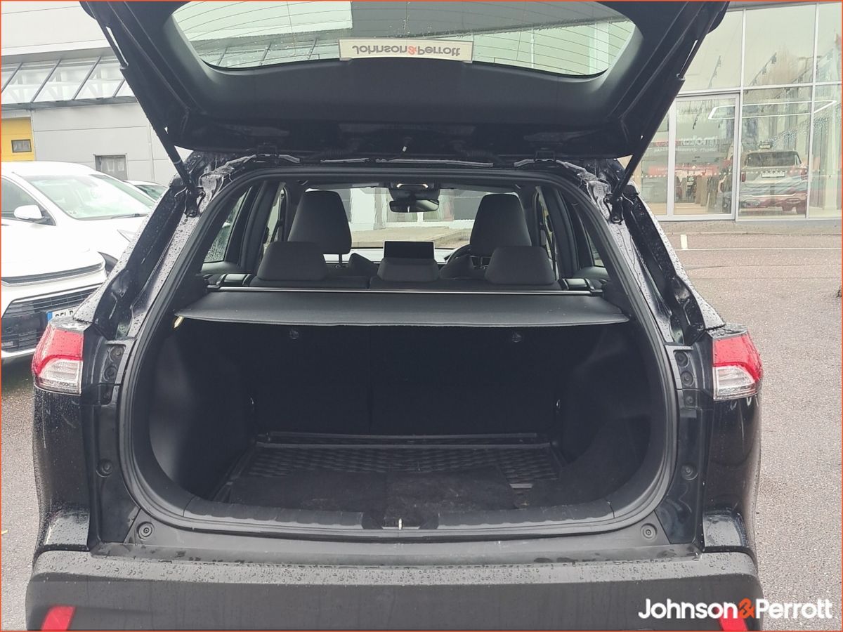 Toyota Corolla 1.8 Hybrid Luna Hatchback