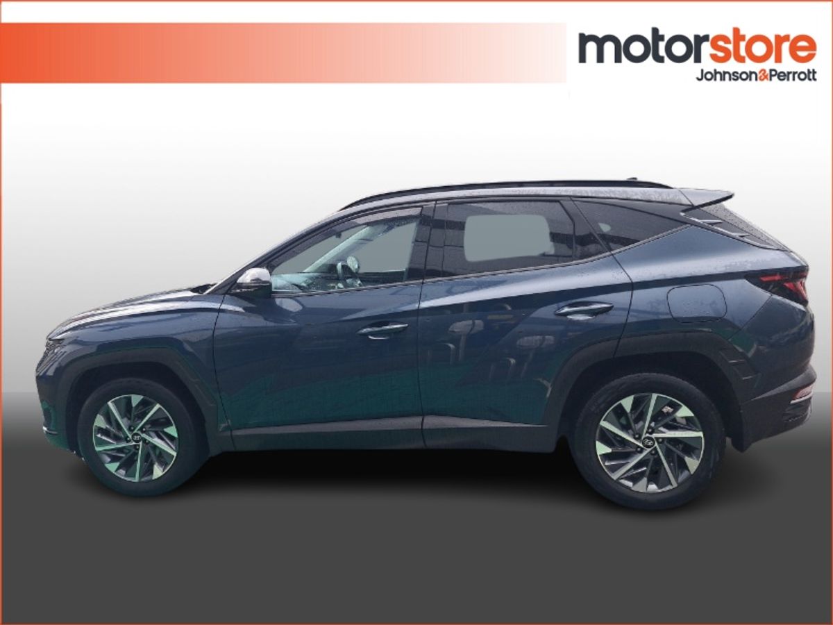 Hyundai Tucson 2WD Executive w.2 Tone Roof