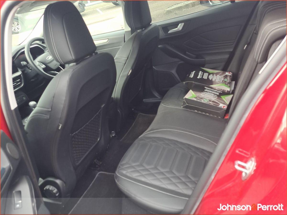 Ford Focus 1.0L EcoBoost 125PS Titanium Vignale