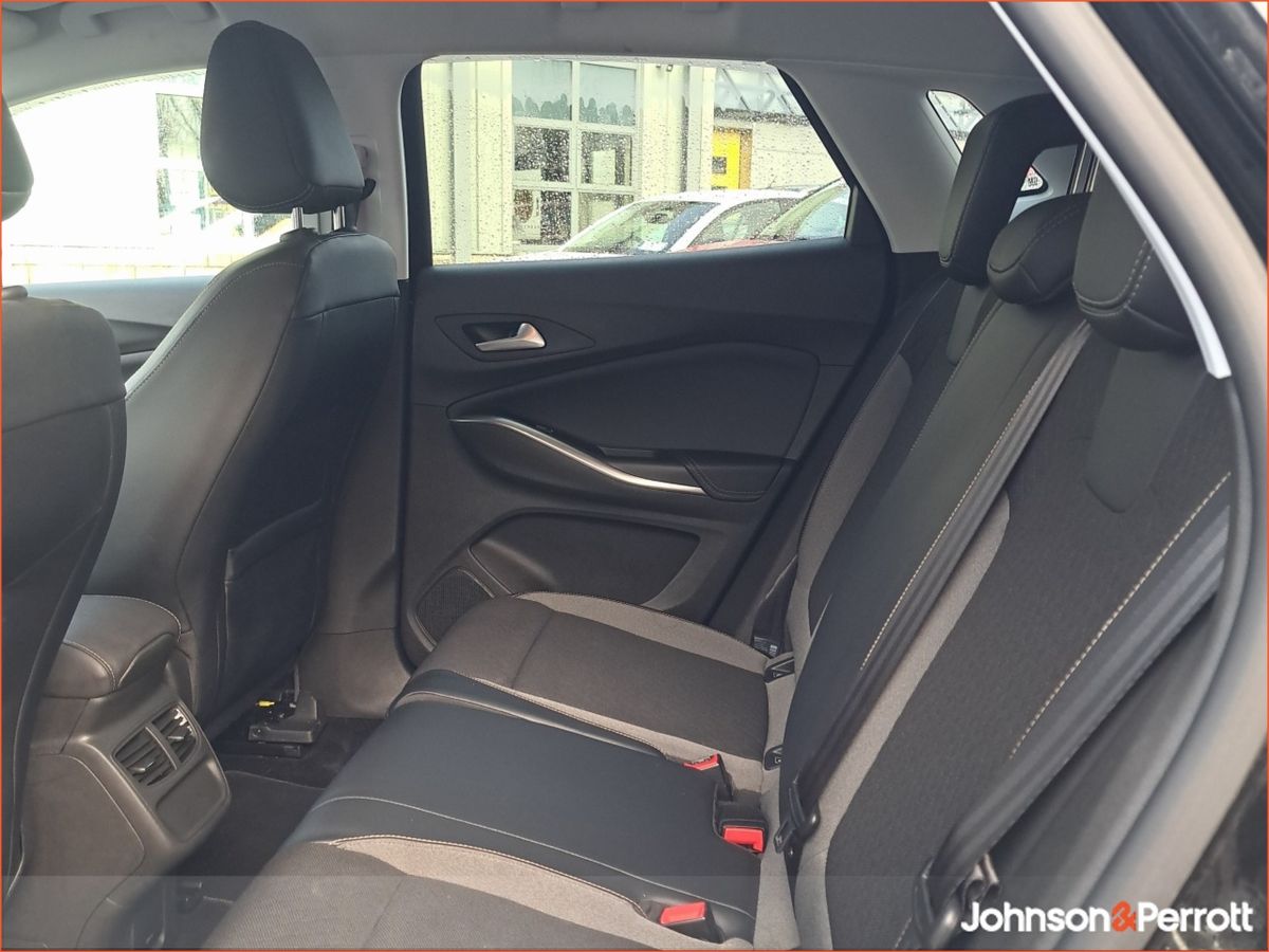 Opel Grandland X GRANDLAND X MY21-SRI-1.2 130BHP