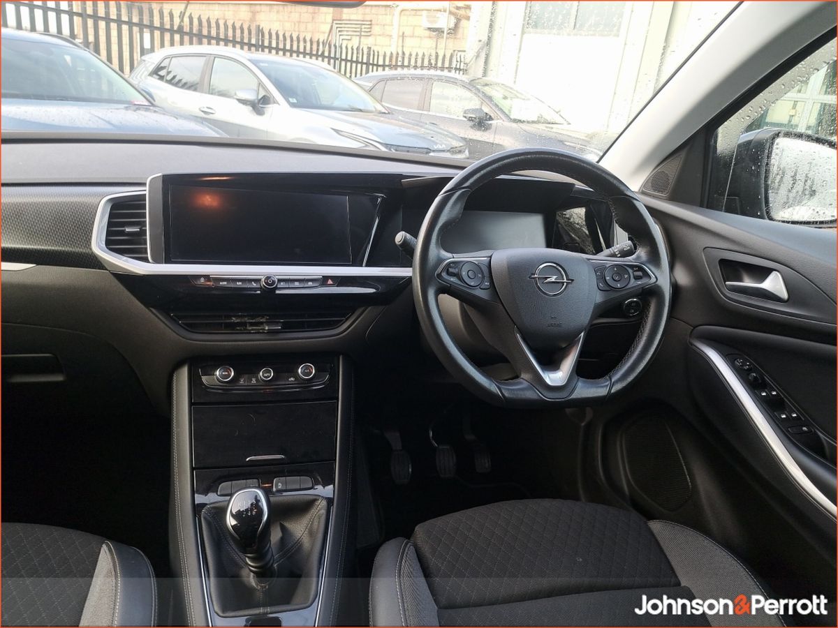 Opel Grandland X GRANDLAND X MY21-SRI-1.2 130BHP