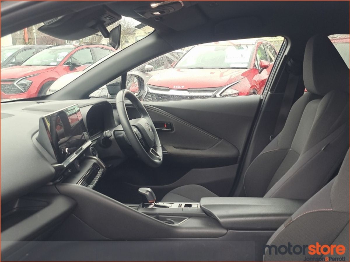 Toyota C-HR 1.8 HYBRID SPORT