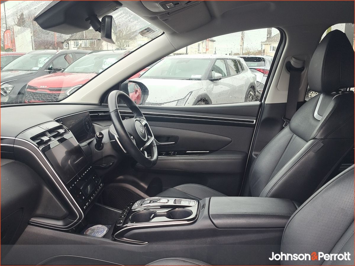 Hyundai Tucson 2WD Executive Plus HEV STG Auto