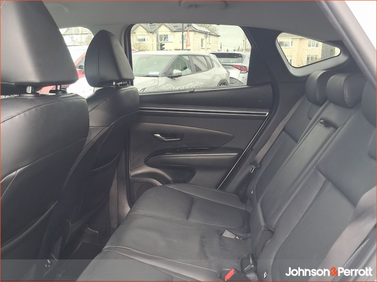 Hyundai Tucson 2WD Executive Plus HEV STG Auto