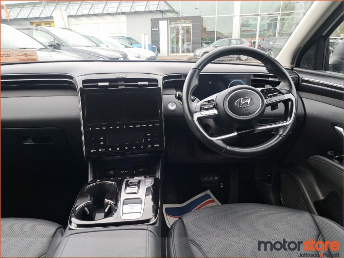 Hyundai Tucson 2WD Executive Plus HEV STG Auto