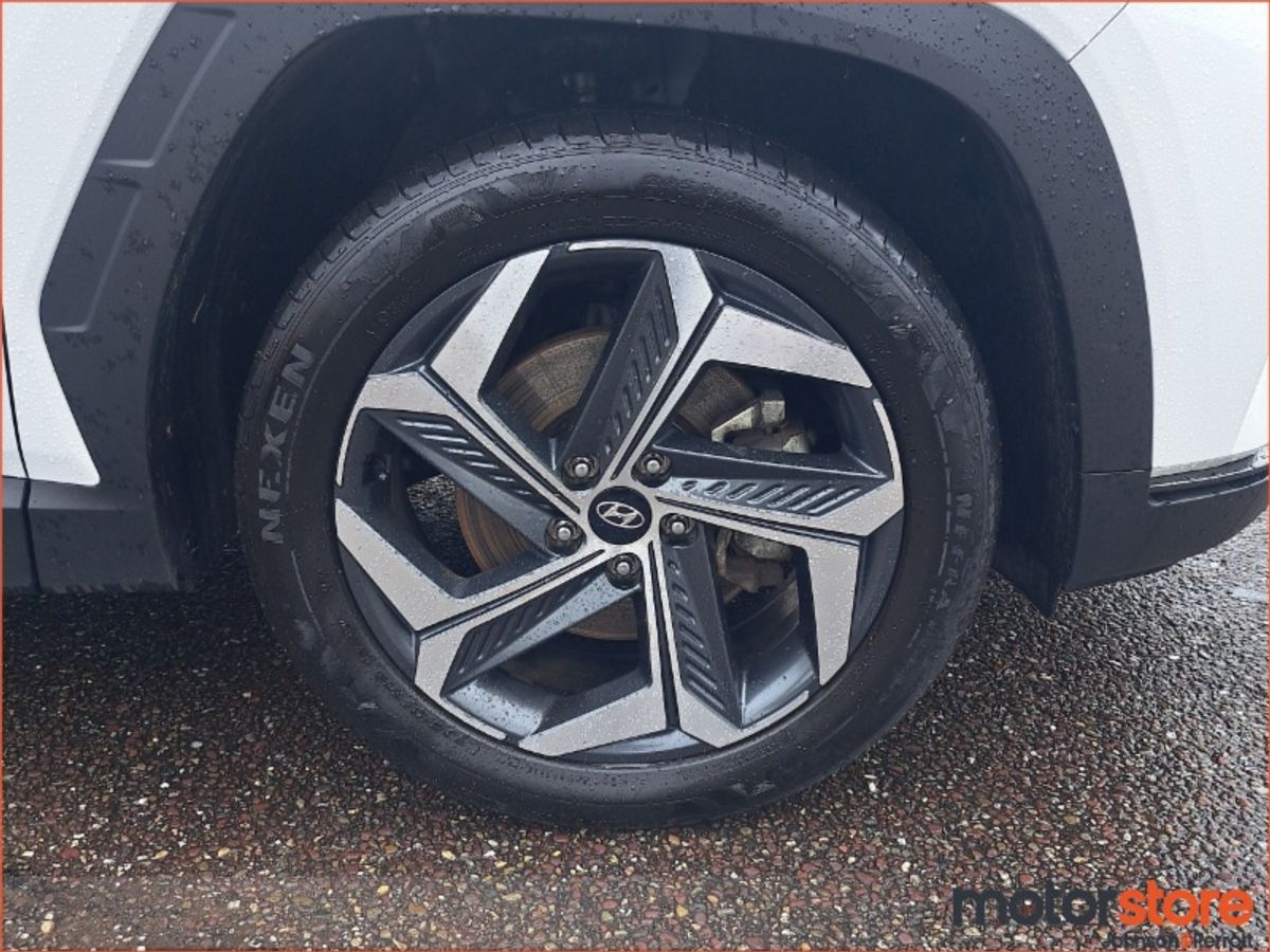 Hyundai Tucson 2WD Executive Plus HEV STG Auto