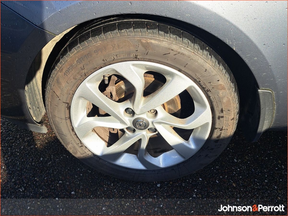 Opel Corsa 1.4 (75PS) SC