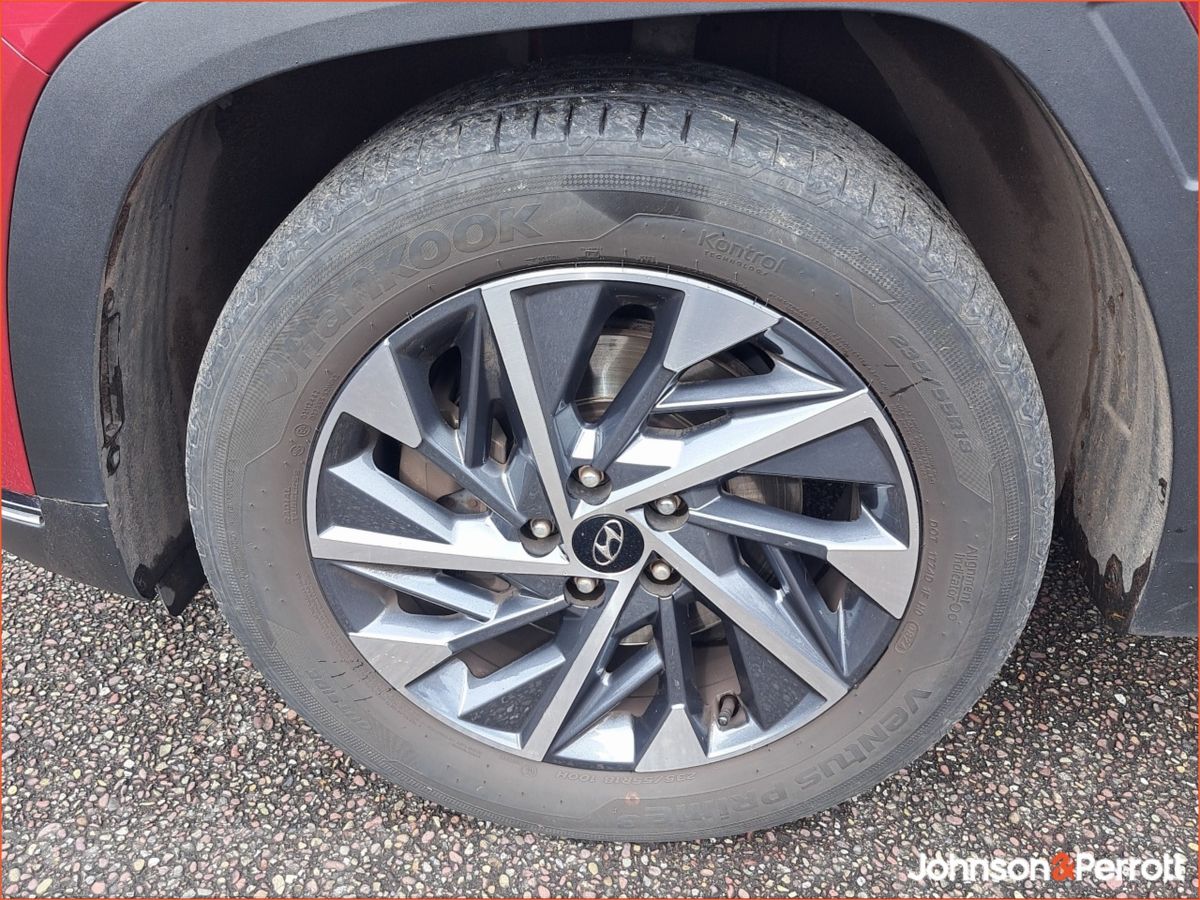 Hyundai Tucson 2WD Executive Plus w 2 Tone Roof