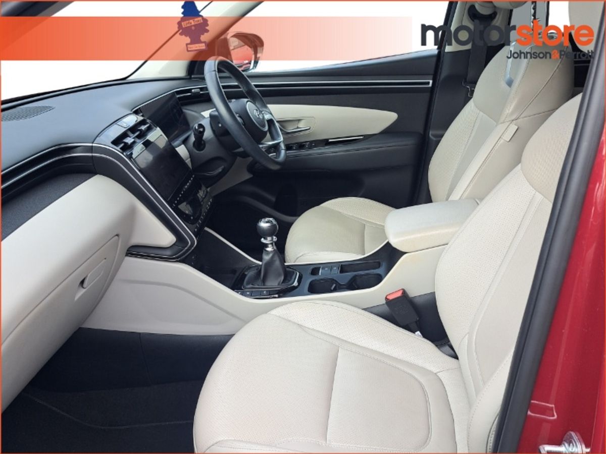 Hyundai Tucson 2WD Executive Plus w 2 Tone Roof