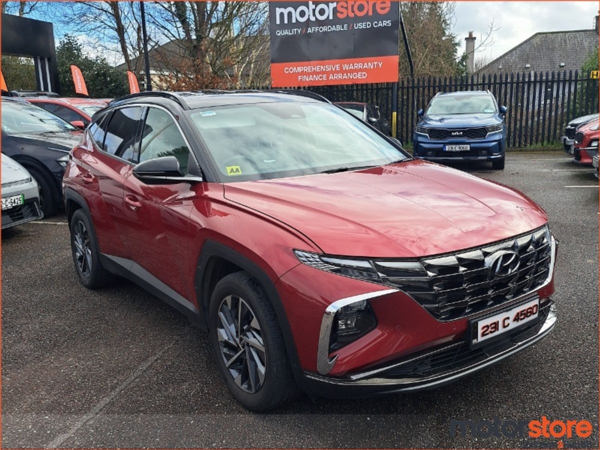 Hyundai Tucson 2WD Executive Plus w 2 Tone Roof