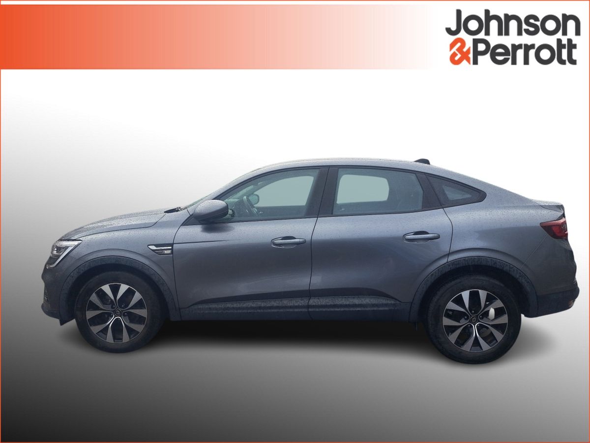 Renault Arkana ICONIC E-TECH HYBRID 145 AUTO