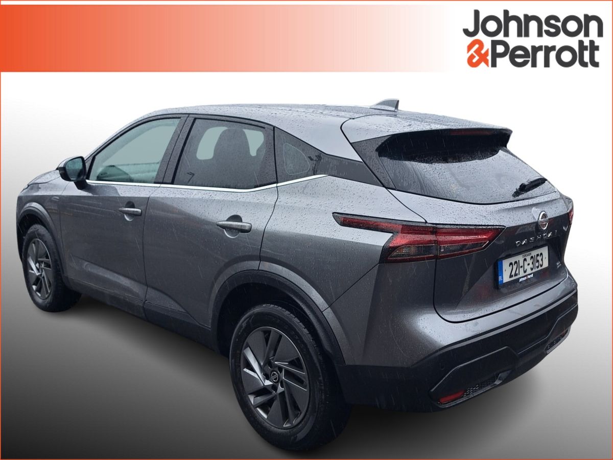 Nissan Qashqai 1.3 PET MILD HYBRID SV