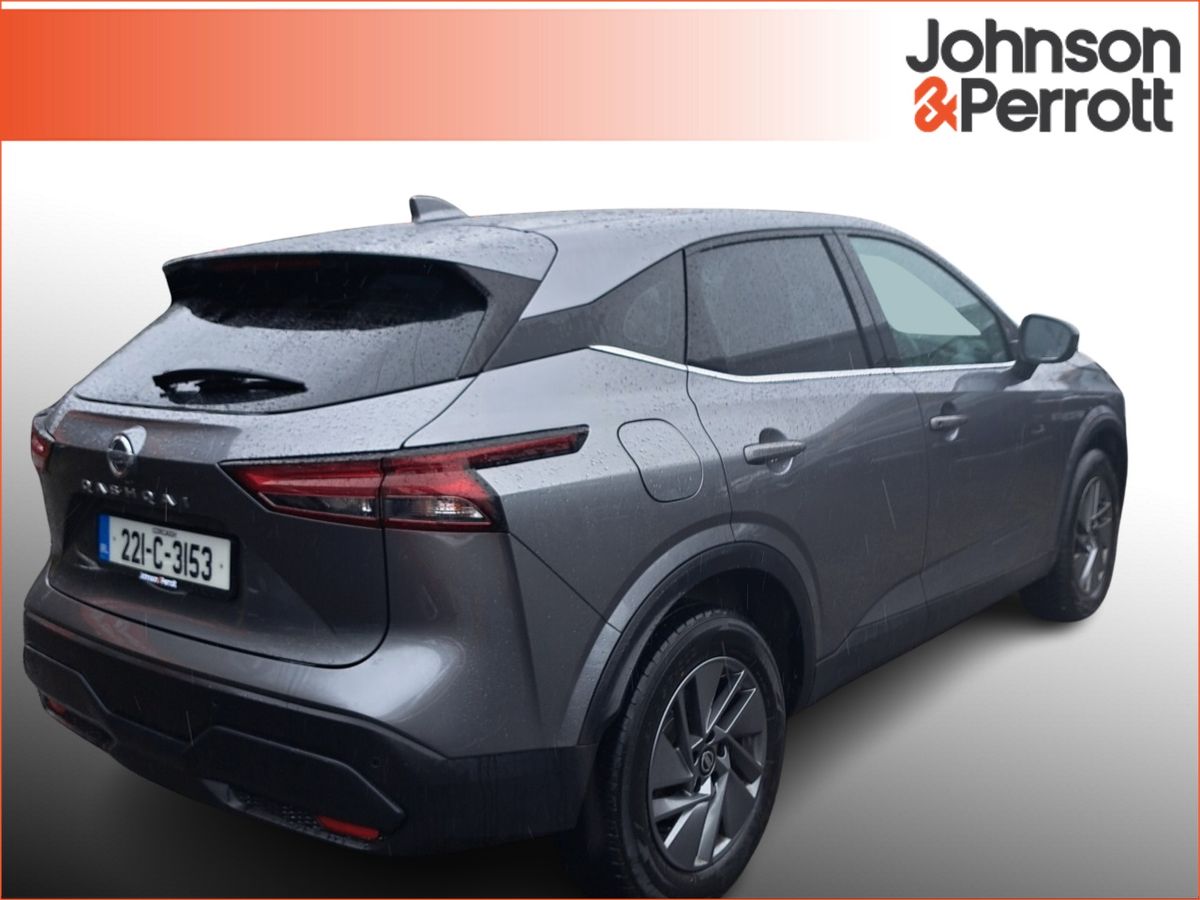 Nissan Qashqai 1.3 PET MILD HYBRID SV