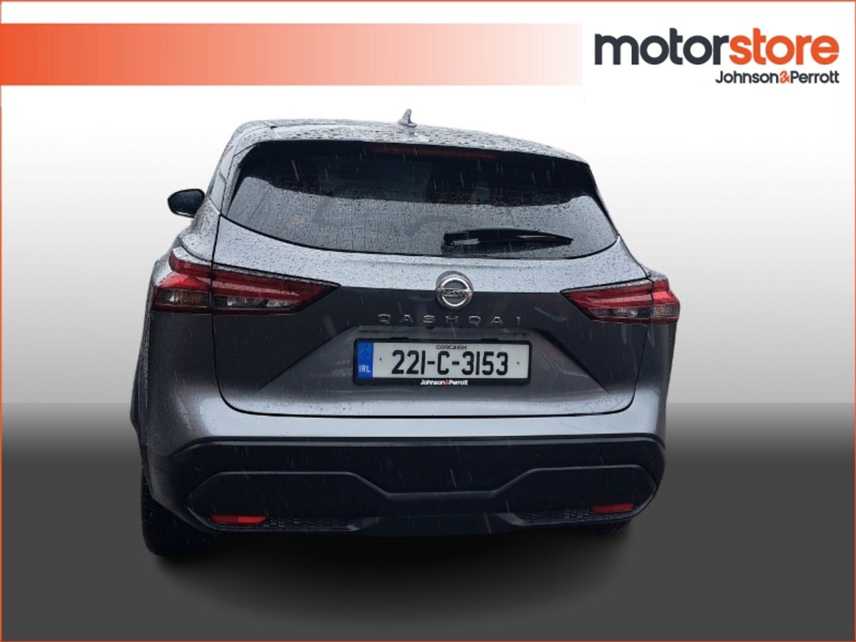 Nissan Qashqai 1.3 PET MILD HYBRID SV