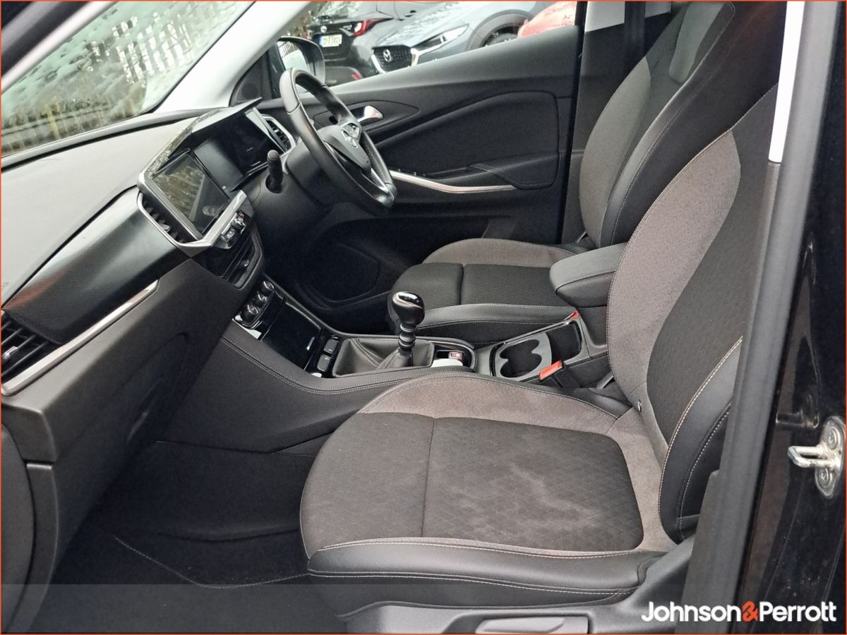 Opel Grandland X GRANDLAND X MY21-SRI-1.2 130BHP