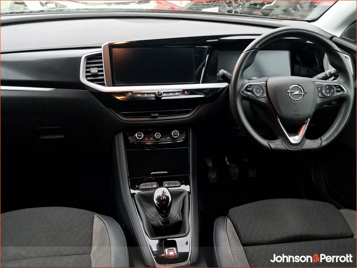 Opel Grandland X GRANDLAND X MY21-SRI-1.2 130BHP