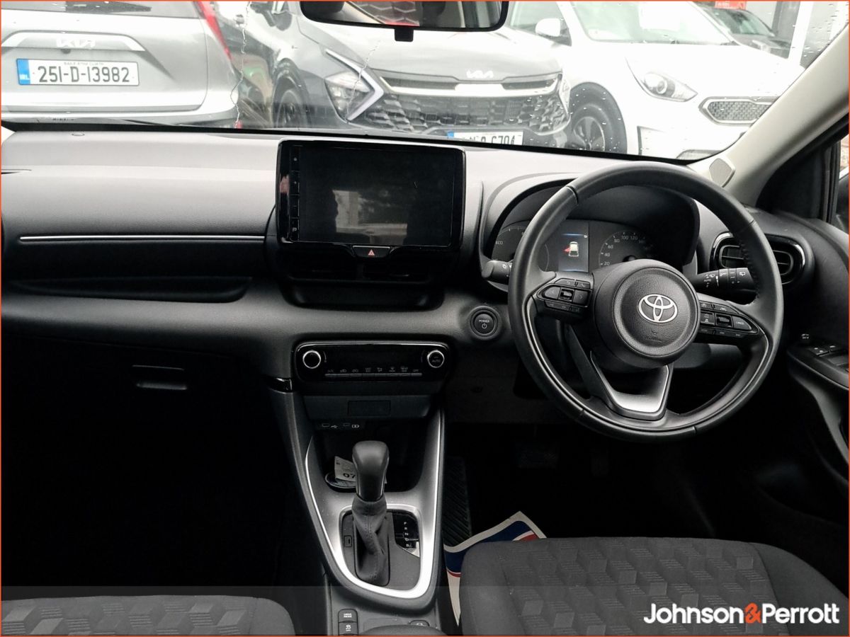 Toyota Yaris Yaris Hybrid Luna