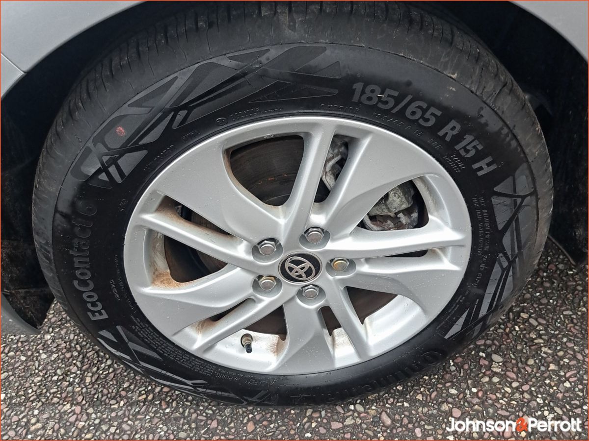 Toyota Yaris Yaris Hybrid Luna