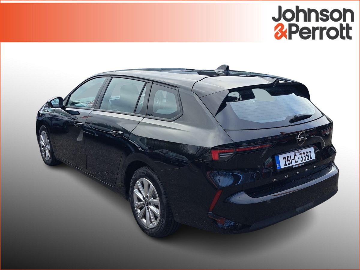 Opel Astra Elegance 1.2 Turbo 110PS Petrol 6 Speed