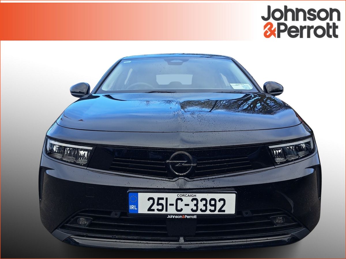 Opel Astra Elegance 1.2 Turbo 110PS Petrol 6 Speed