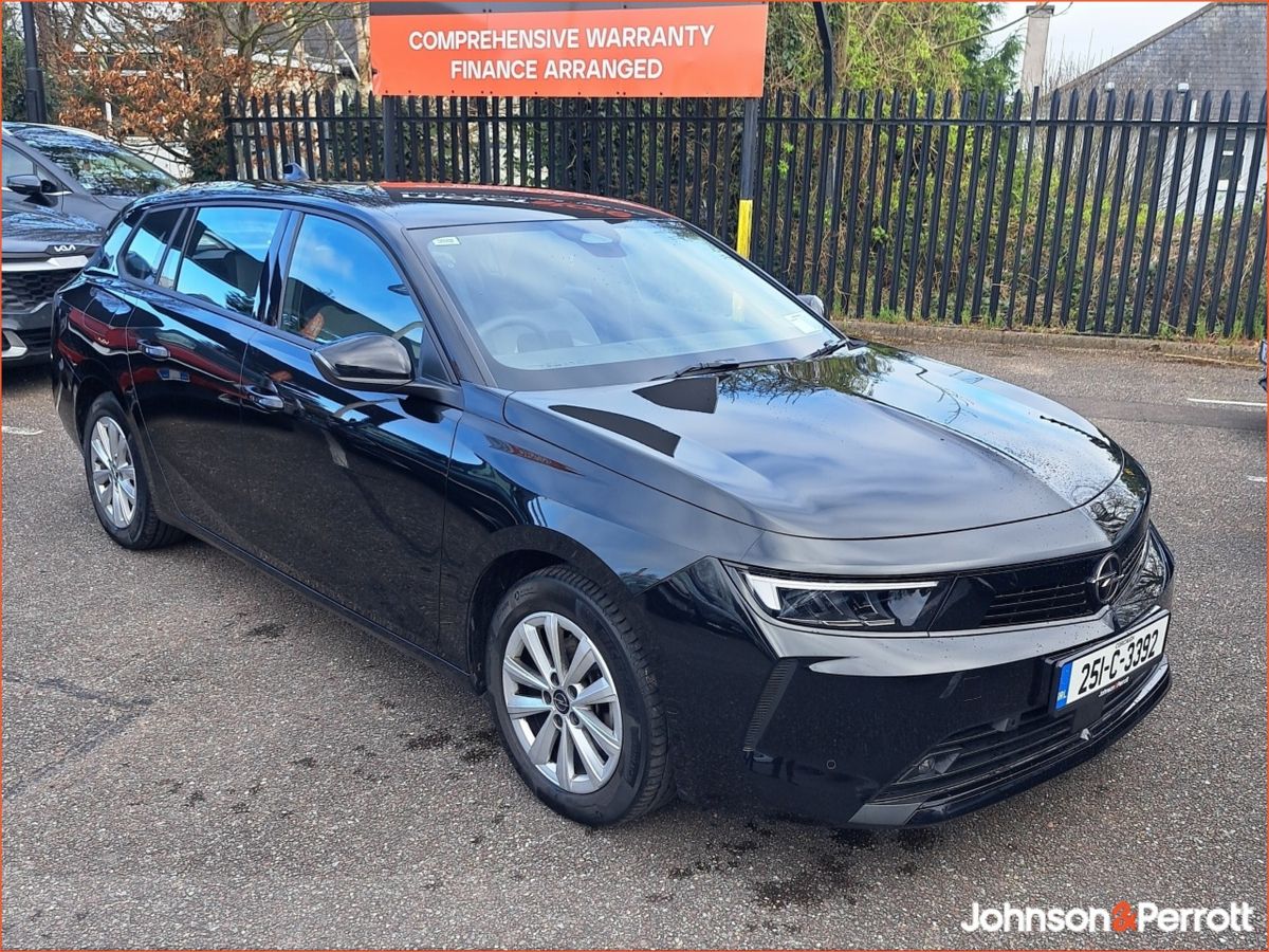 Opel Astra Elegance 1.2 Turbo 110PS Petrol 6 Speed
