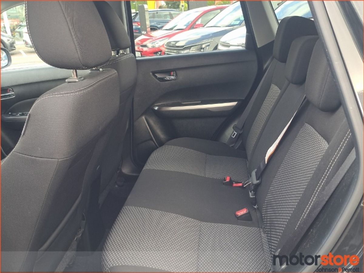 Suzuki Vitara 1.4 Hybrid SZ5 Auto