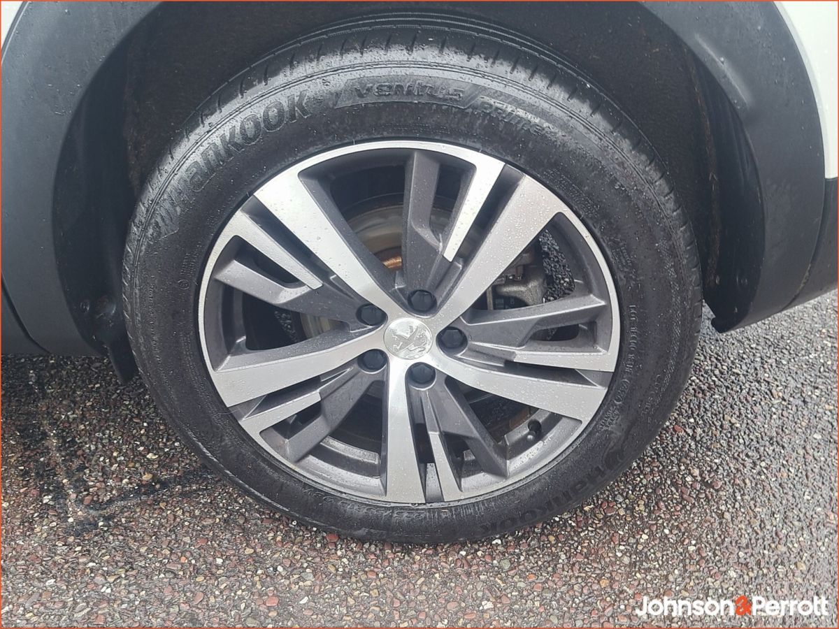 Peugeot 3008 1.5 BlueHDi 130bhp Allure Auto