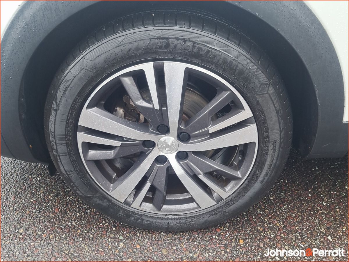 Peugeot 3008 1.5 BlueHDi 130bhp Allure Auto