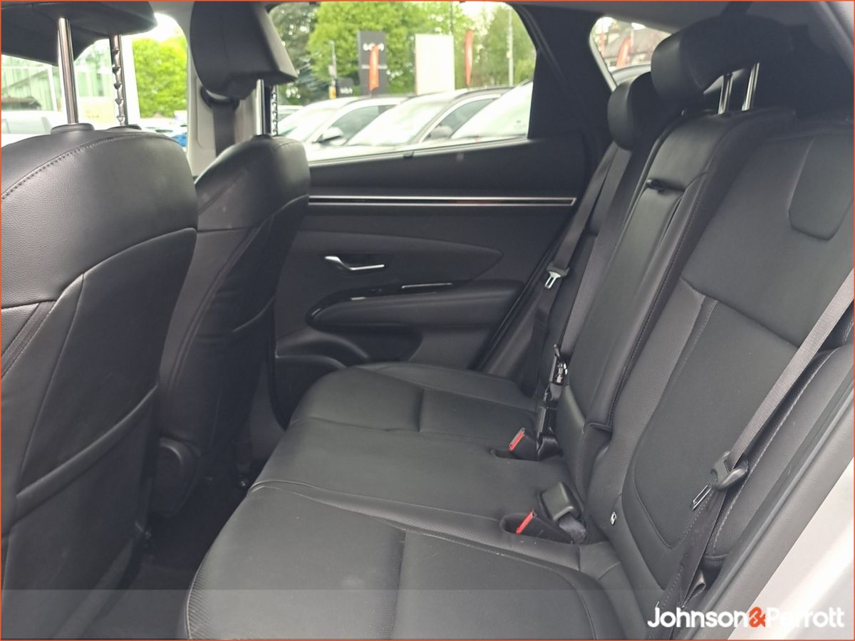 Hyundai Tucson 2WD Executive Plus HEV Auto