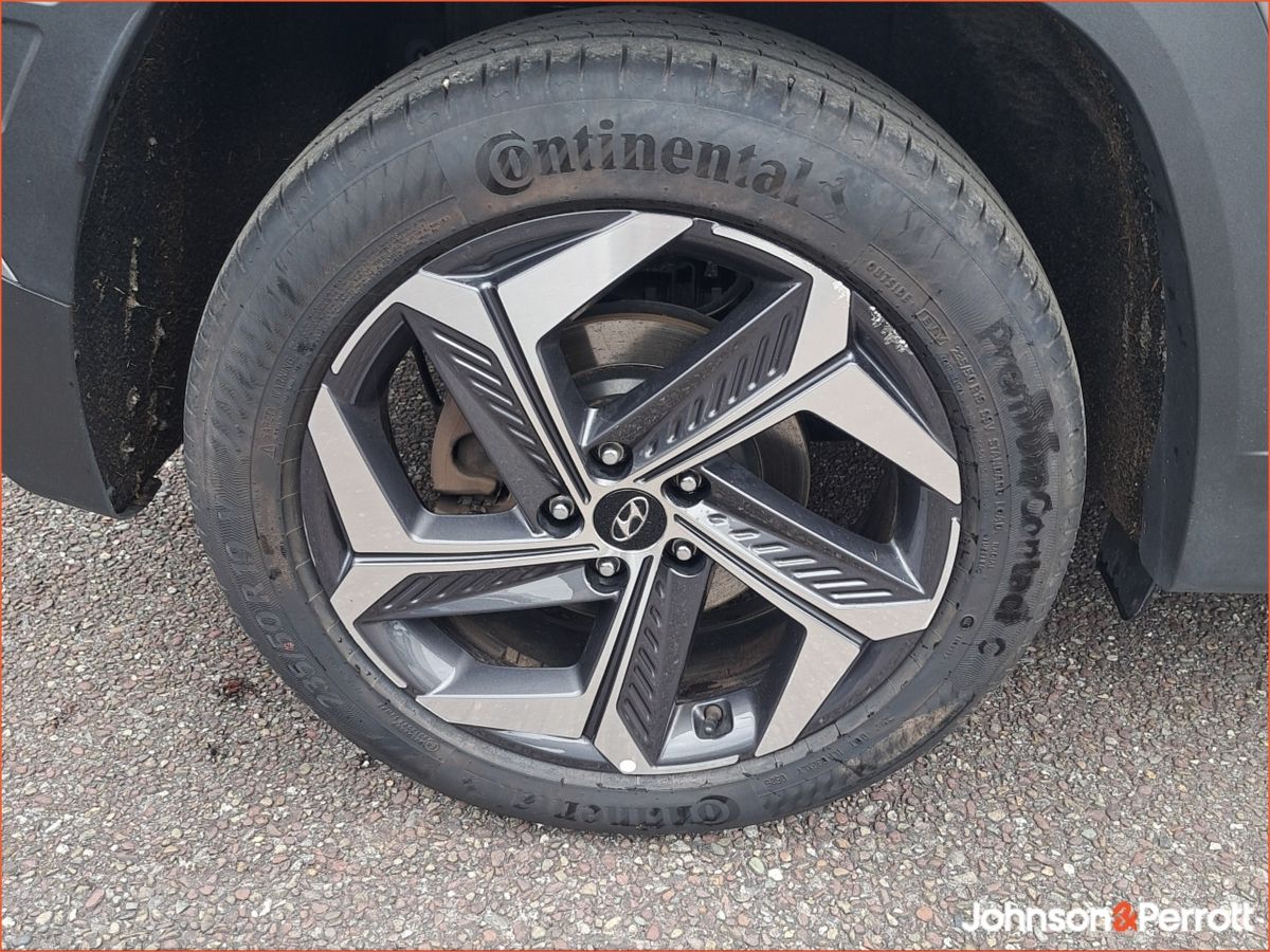 Hyundai Tucson 2WD Executive Plus HEV Auto
