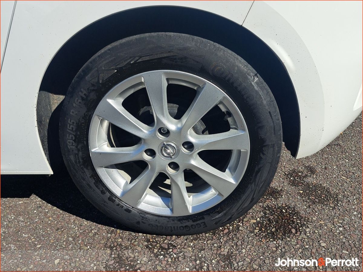 Opel Corsa SC 1.2i (75PS) S/S 5 Speed
