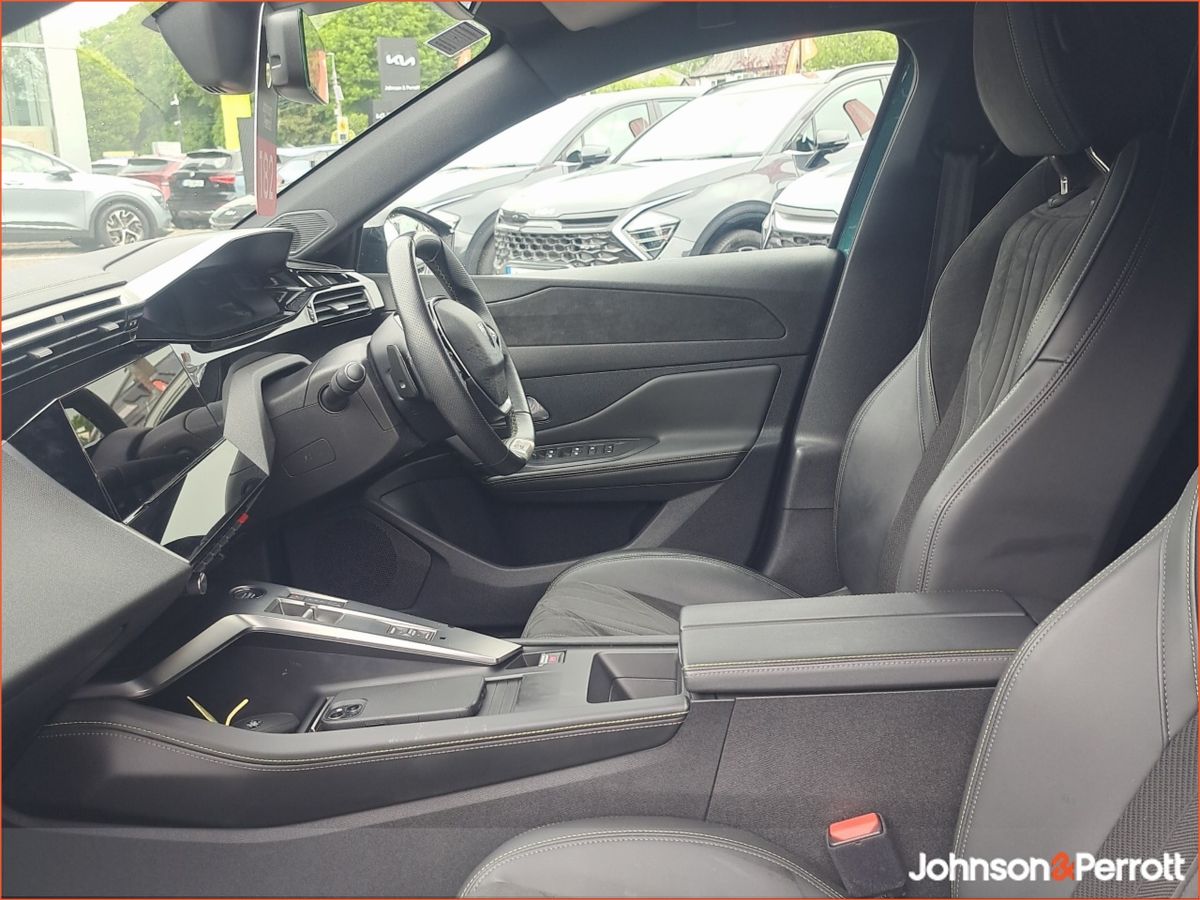 Peugeot 308 308 SW GT 1.6 PHEV 180 AUTO 4D