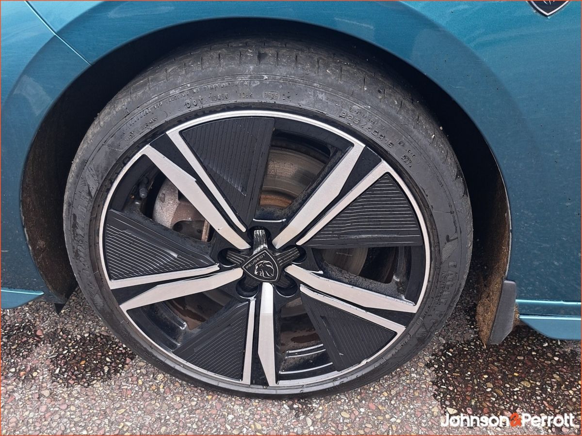 Peugeot 308 308 SW GT 1.6 PHEV 180 AUTO 4D