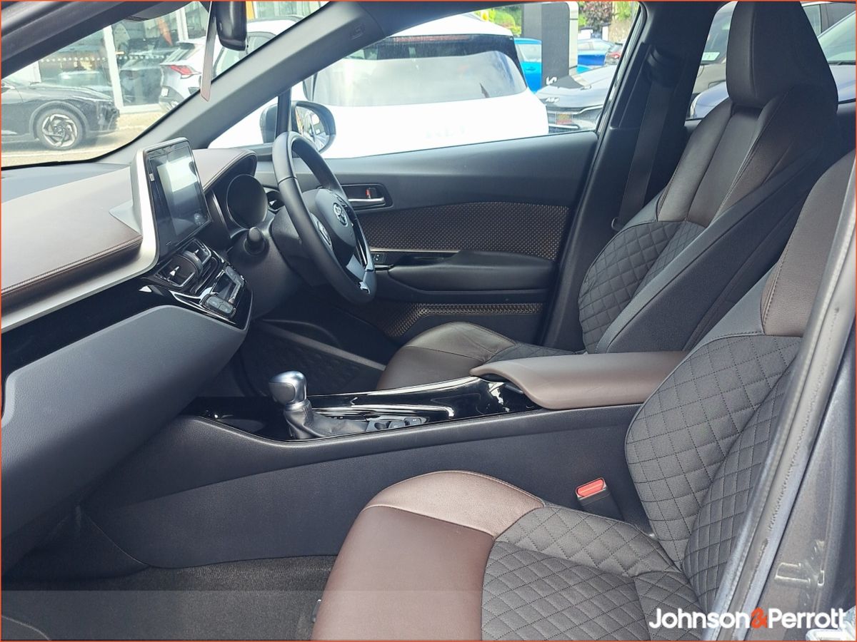 Toyota C-HR 1.8 HYBRID SOL