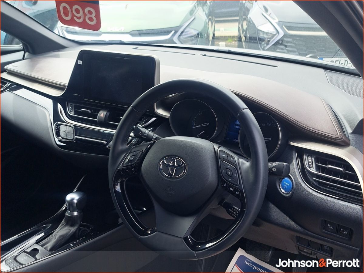 Toyota C-HR 1.8 HYBRID SOL