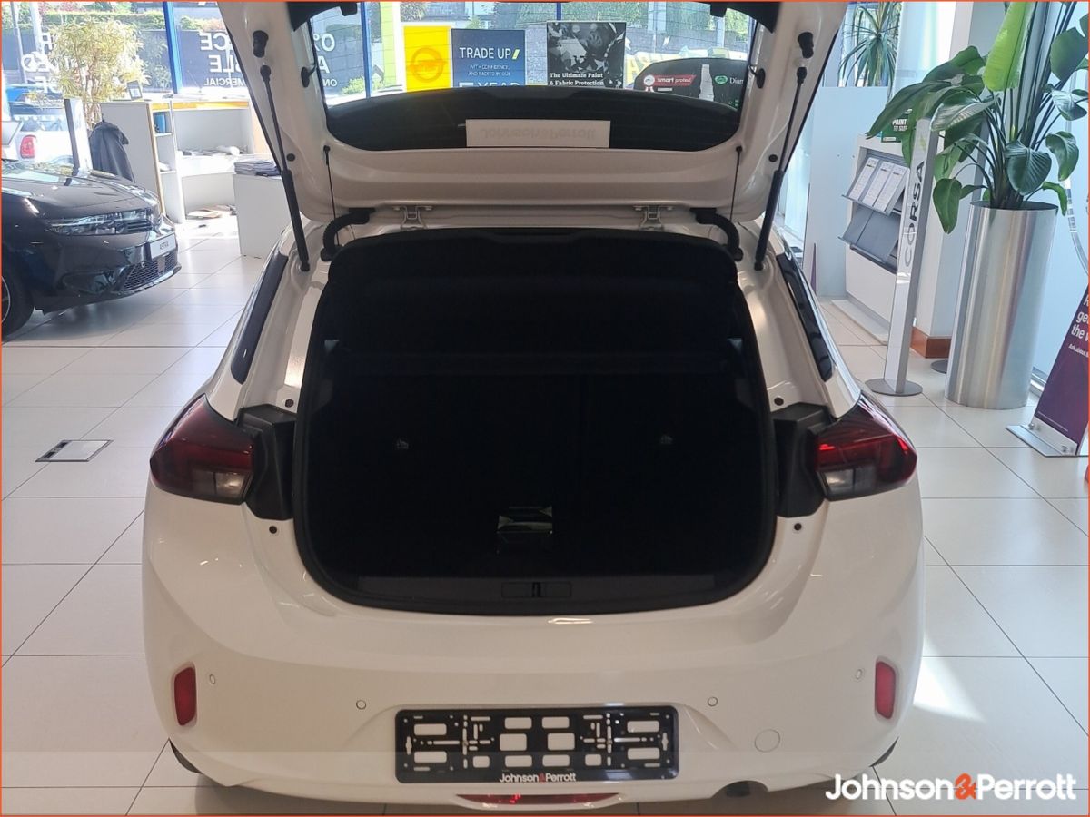 Opel Corsa 1.2 75PS S/S SC * Order Your 262 Now! *