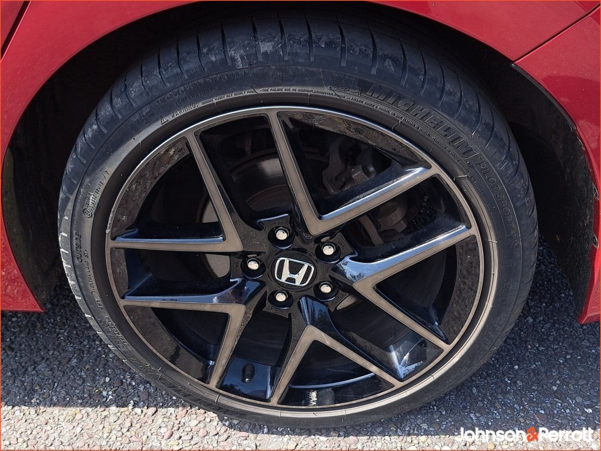Honda Civic 2.0 i-MMD Hybrid Advance