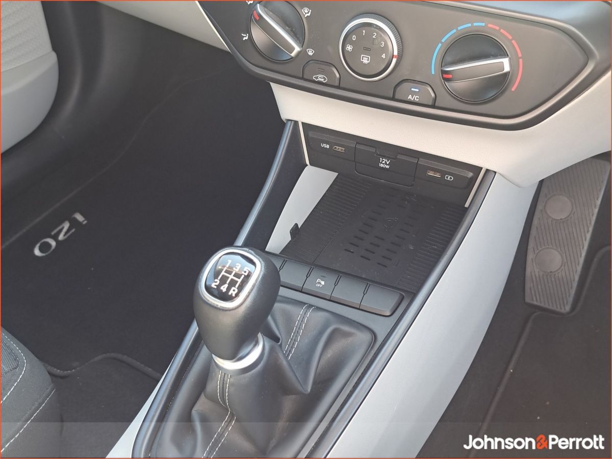 Hyundai i20 1.2 Deluxe Plus