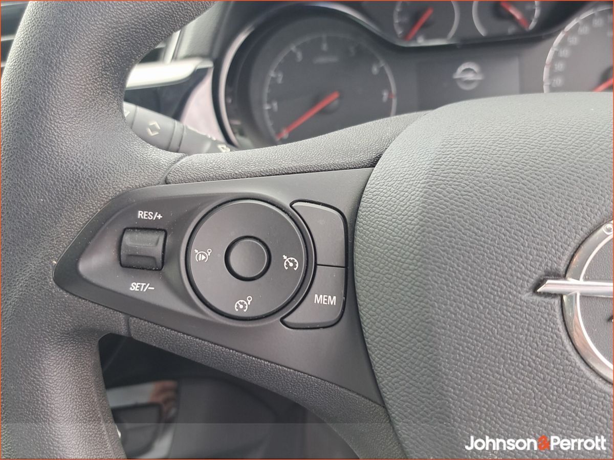 Opel Corsa SC 1.2i (75PS) S/S 5 Speed