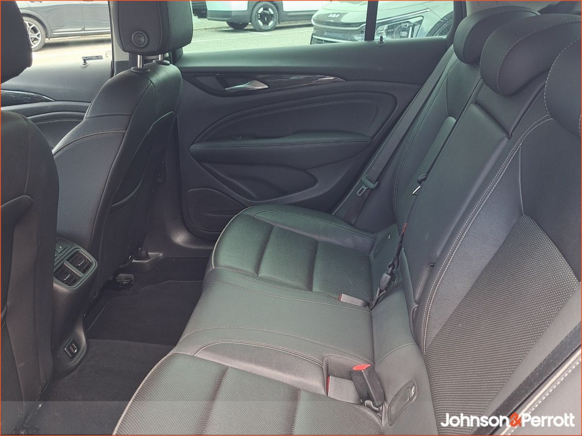 Opel Insignia 2.0 (170PS) Turbo D ELITE AUTO