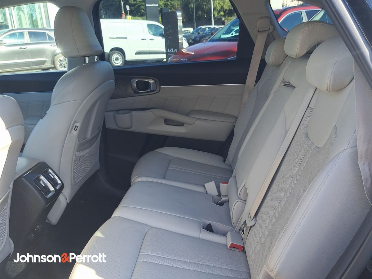 Kia Sorento 1.6 PHEV K3 4X4 7 seats