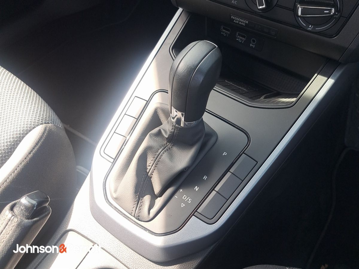 SEAT Arona 1.0TSI 110hp DSG SE Auto