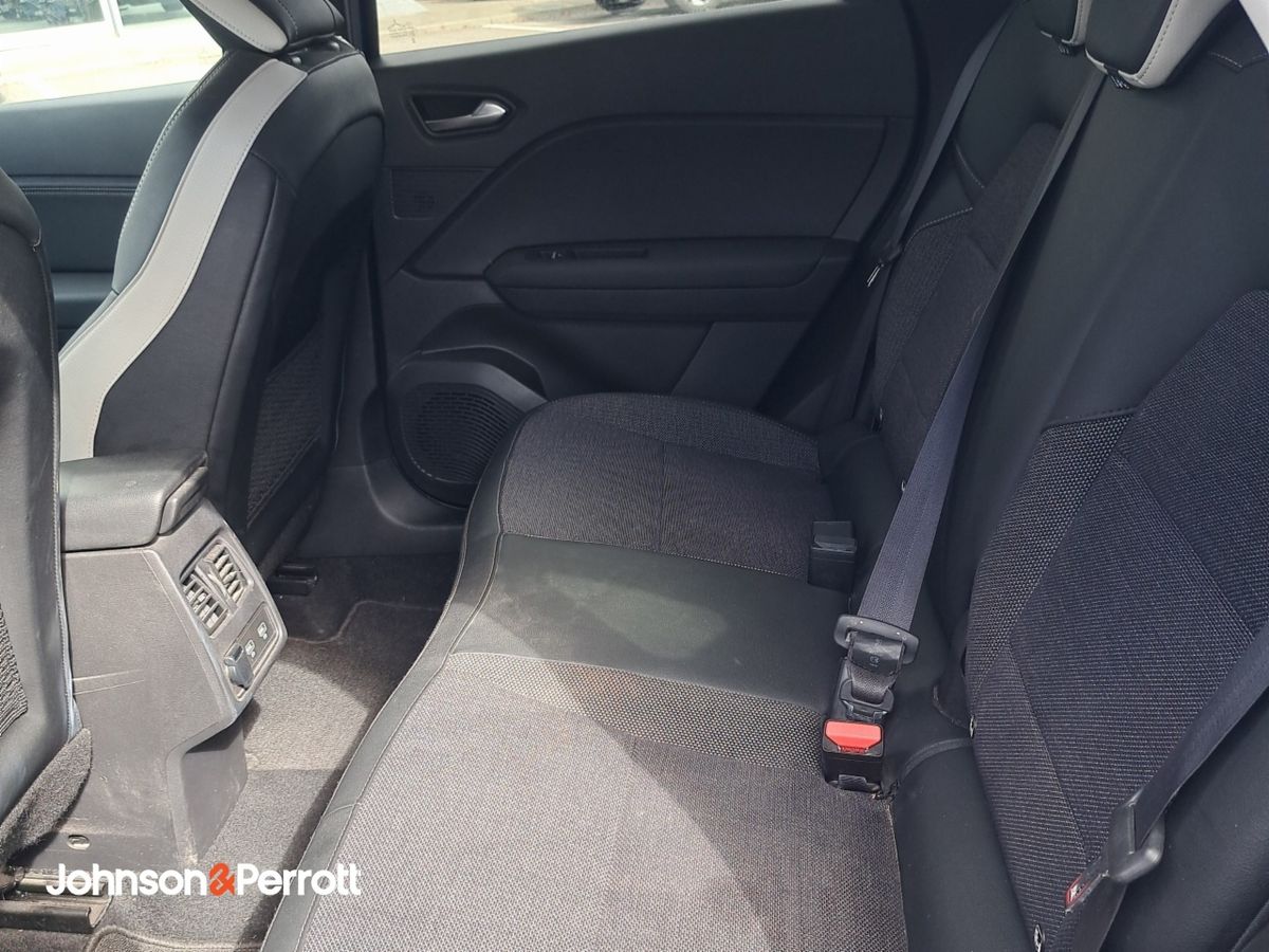 Renault Captur E-TECH Hybrid 145 Auto Techno