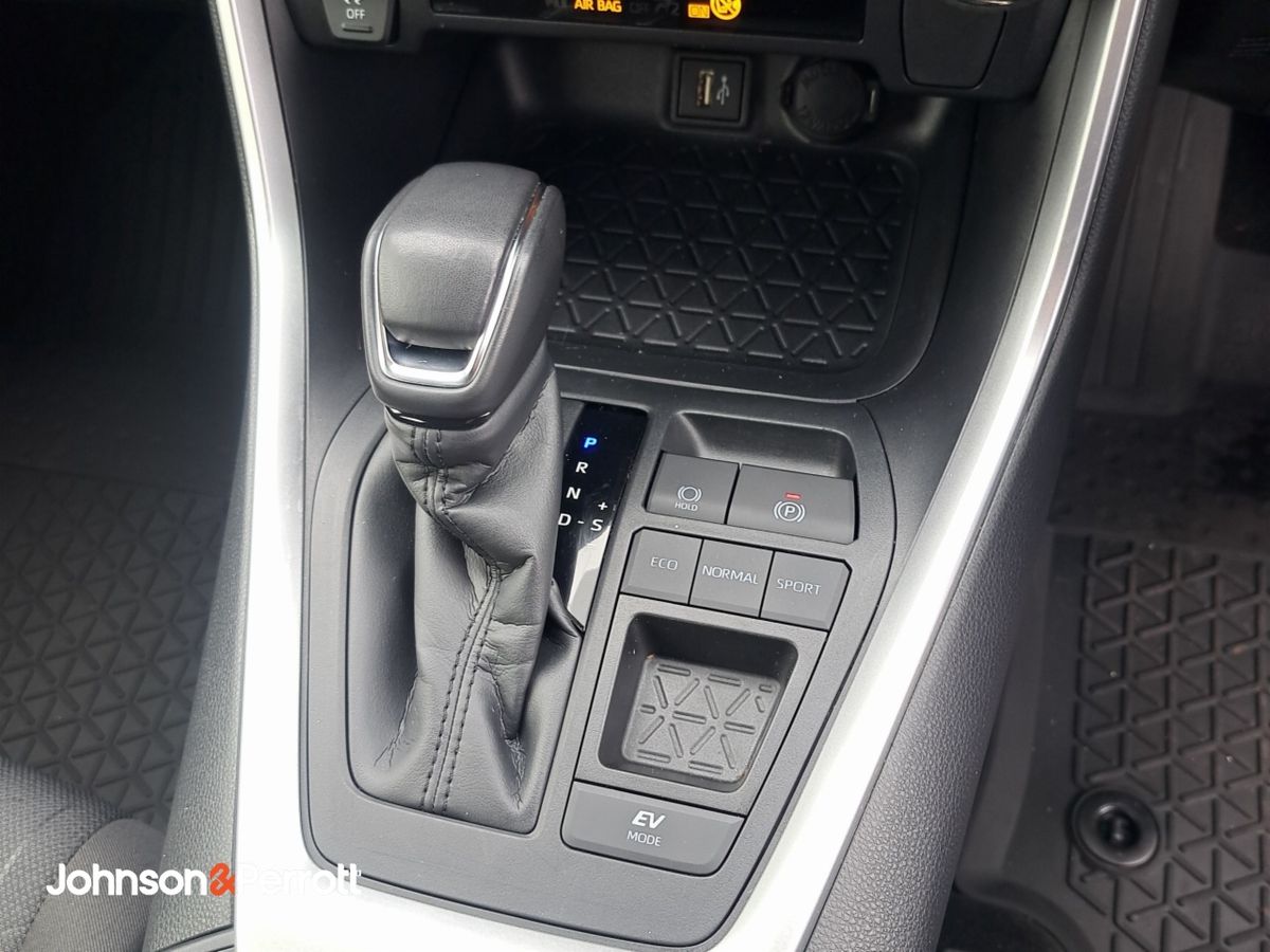 Toyota RAV4 2.5 Hybrid Luna 2WD