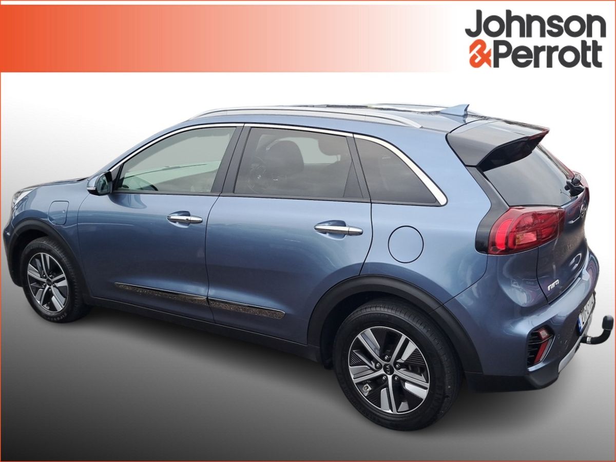 Kia Niro 1.6 GDI PLUG-IN HYBRID WAS €23,900 NOW €21,900 SAVE €2,000